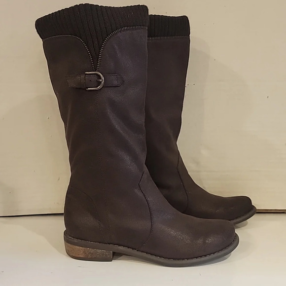 CHINESE‎ LAUNDRY BROWN FAUX SUEDE BOOTS (sz 6) - Picture 1 of 7